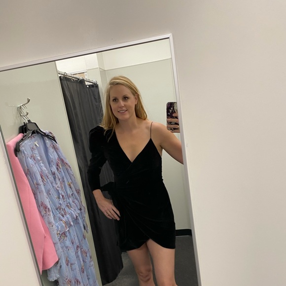 Meet your Posher, Erin - Picture 4 of 5